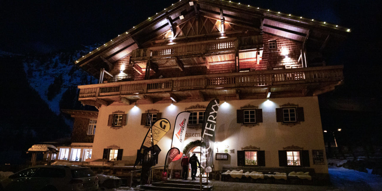 Das Matreier Tauernhaus ist der ideale Ausgangspunkt für einen Eiskletterkurs.