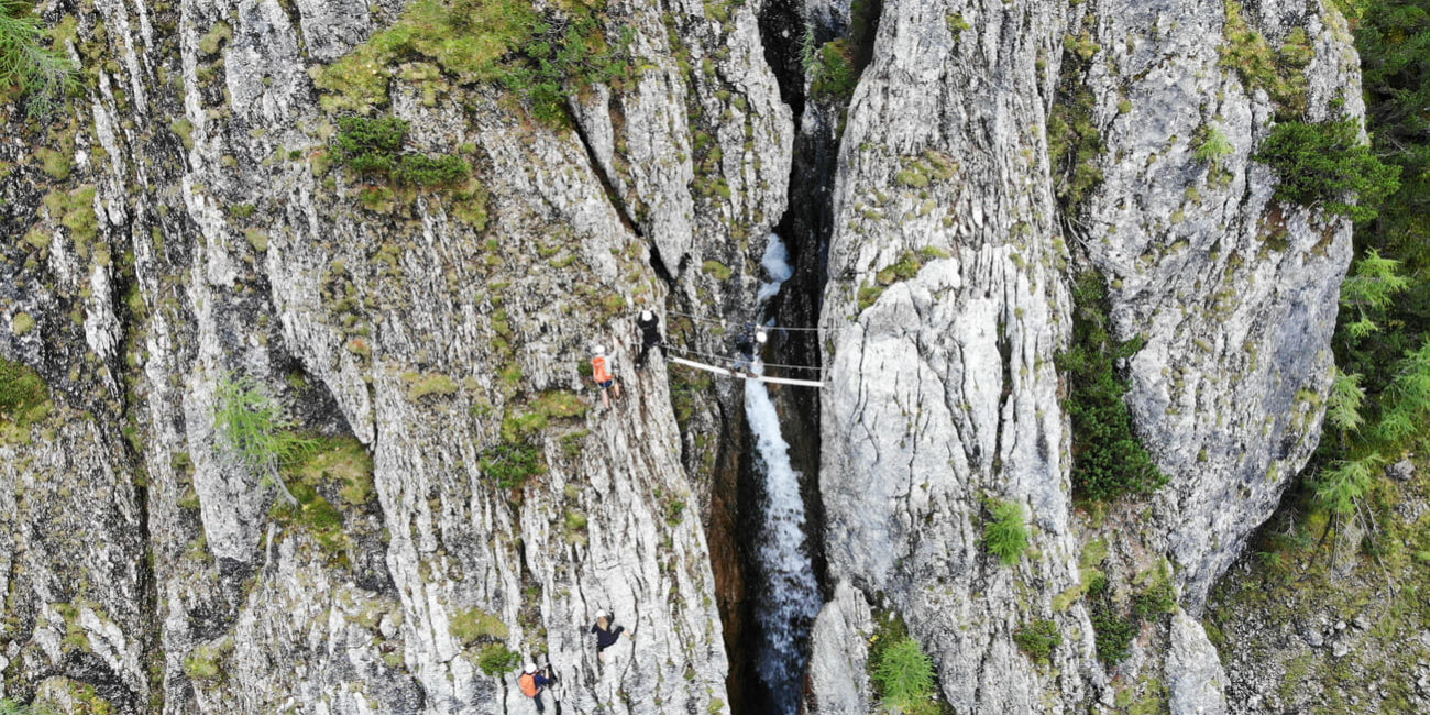 Der Klettersteig "Vergessene Welt" ist ideal für einen Klettersteigkurs mit Erlebnis!