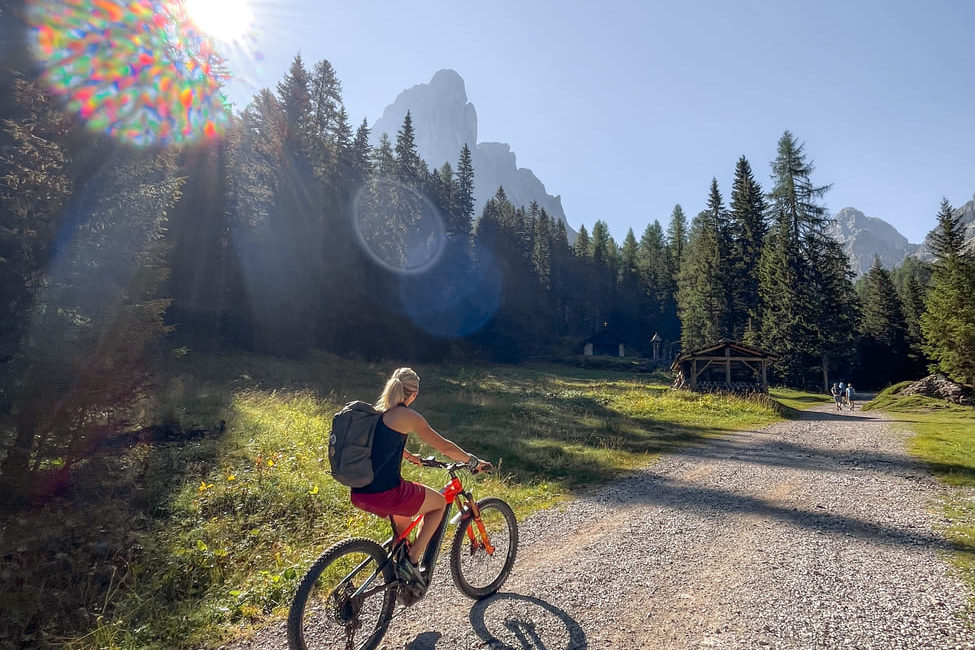 Zustieg mit e-bike in den Laserzkessel (Karlsbader Hütte)