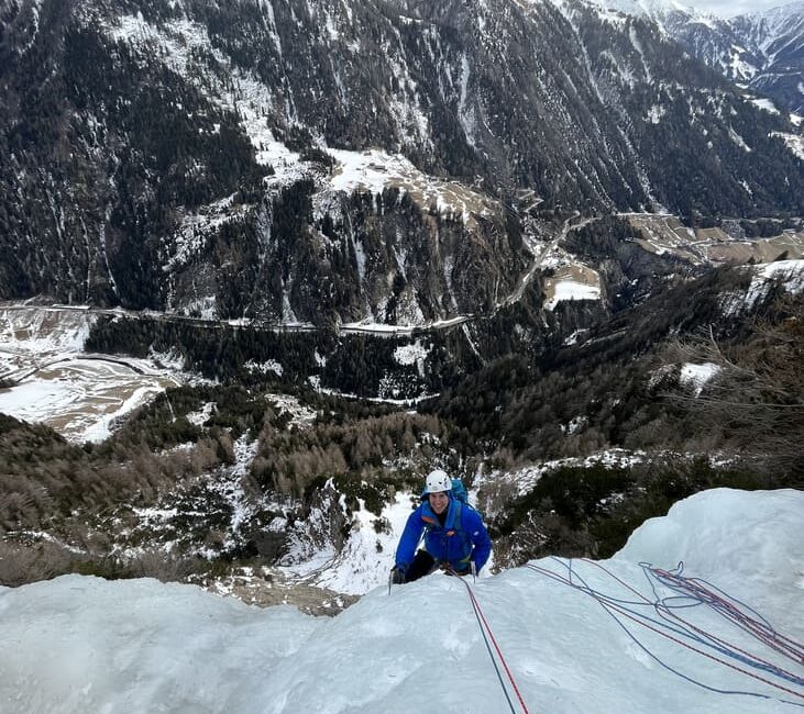 Eisklettern macht Spaß! Hier am "Zedlacher Eisfall"