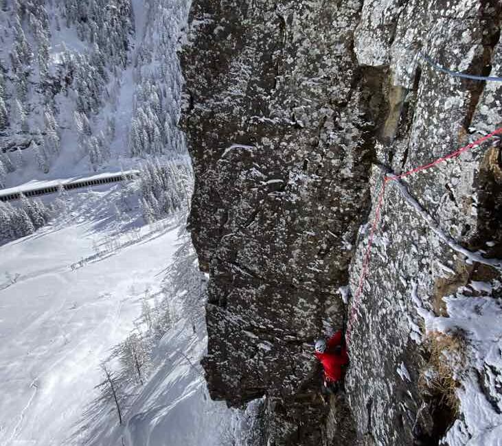 Die erste Seillänge der El Nino am Felbertauern gibt schon mal den Ton an