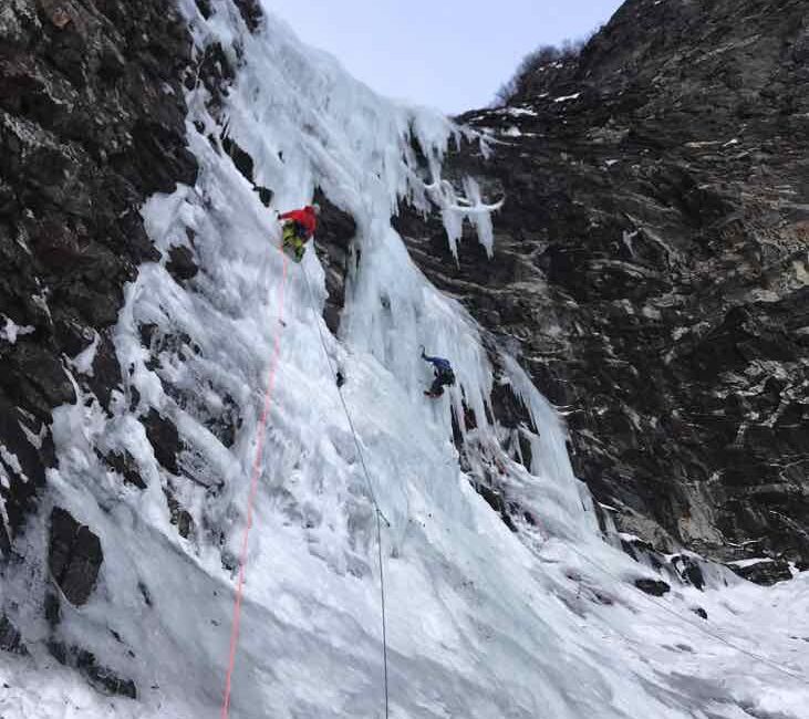 Die erste Seillänge im Kesselfall ist gleich die schwierigste und wächst jedes Jahr anders