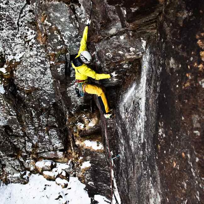 Gute Drytooling Kenntnisse sind hier von Nöten - El Nino M7+
